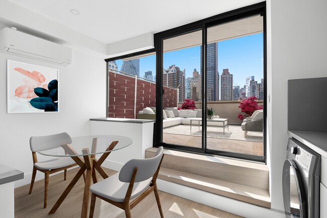 Building Photo - 224 E 52nd St