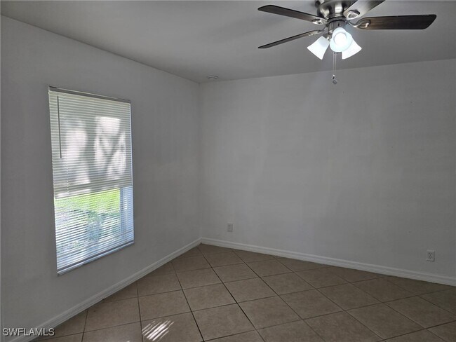 Building Photo - 4325 Garden Blvd
