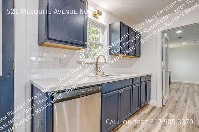 Building Photo - 521 Mesquite Ave N