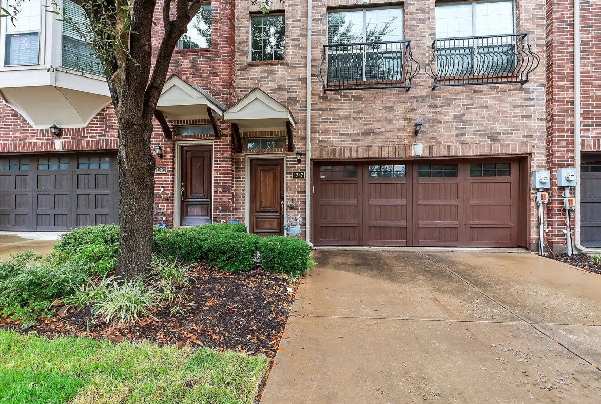 Building Photo - Room in Townhome on Chase Ln