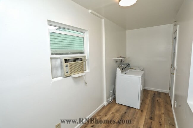 Building Photo - 3141 63rd St