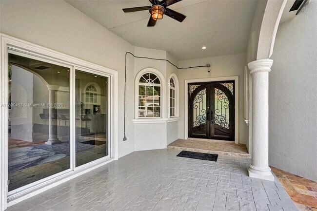 Building Photo - 13751 Pine Meadow Ct