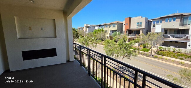 Building Photo - 4S RANCH/ DEL SUR - SAN DIEGO -  Very Nice 4 Bedroom / 4 Bath House.  AVAILABLE NOW!