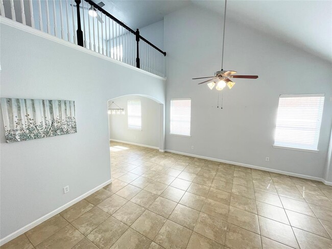 Building Photo - 26330 Longview Creek Dr