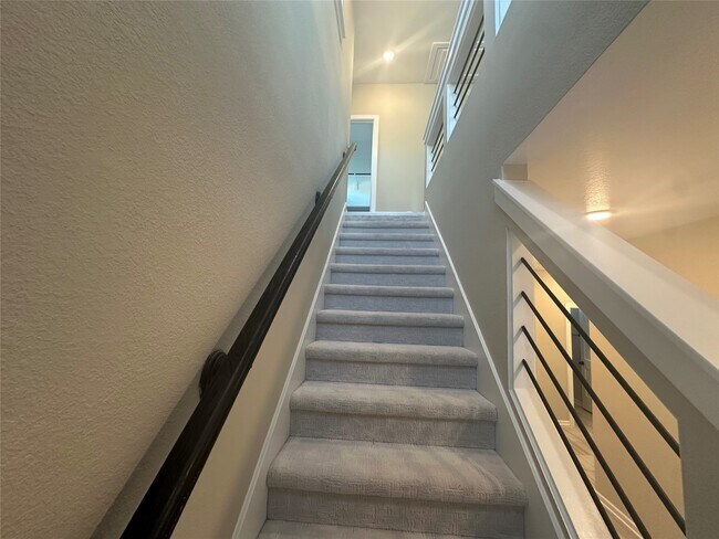 Building Photo - 11826 California Sister Dr