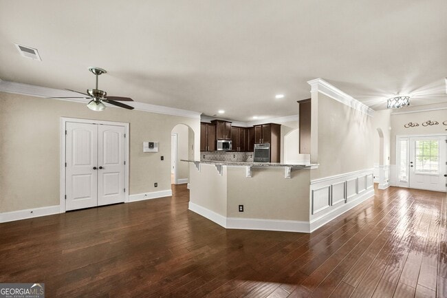 Building Photo - 882 Nestling Dr