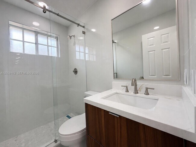 Building Photo - 3514 W 76th St