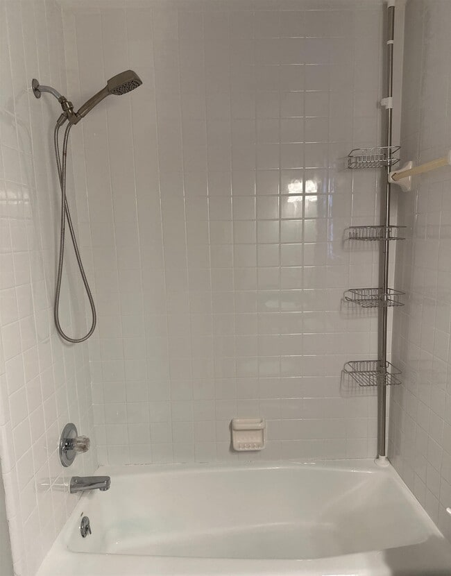 Building Photo - 3474 Paces Ferry Rd