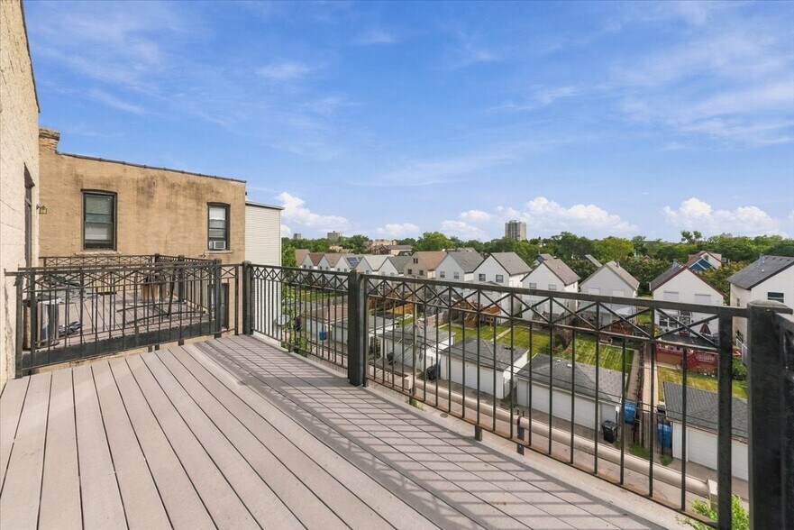 Building Photo - 6531 S Woodlawn Ave