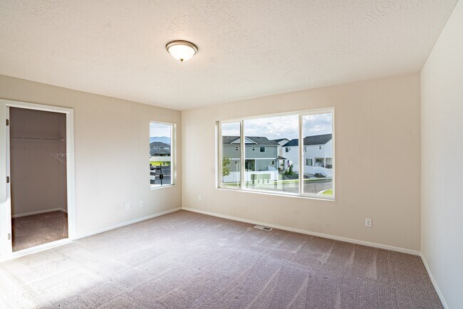 Building Photo - 24331 E Harrier Lp
