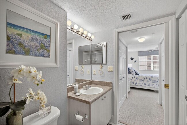 Building Photo - 1801 N Flagler Dr