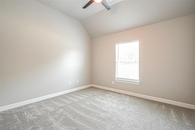 Building Photo - 6215 Suncrest Ct