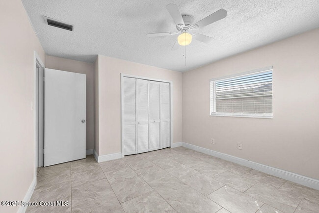 Building Photo - 722 Granada St