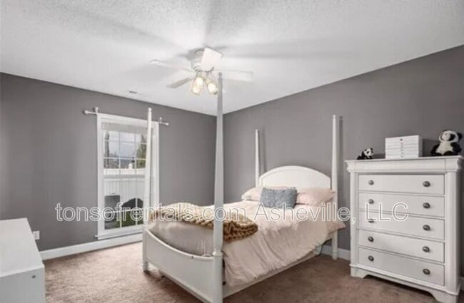 Building Photo - 108 Sandpiper Ct