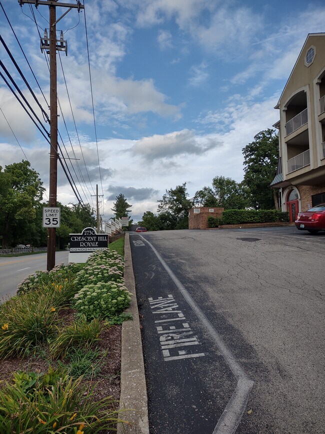 2730 Brownsboro Rd 2730 Brownsboro Rd Louisville KY 40206 Apartment