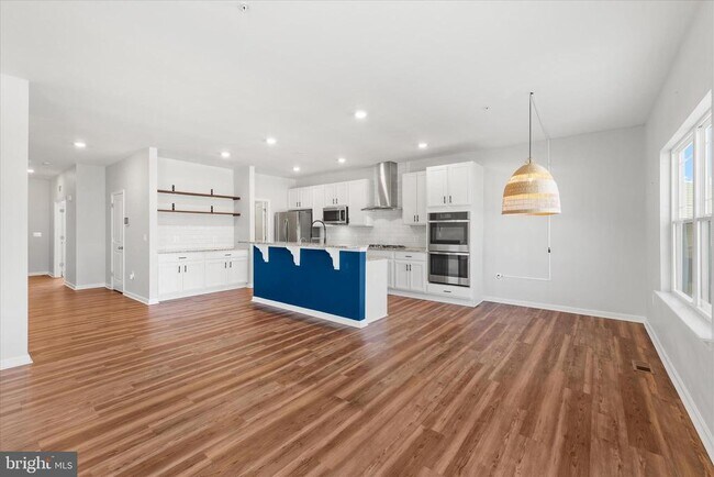 Building Photo - 5559 Trafalgar Cir
