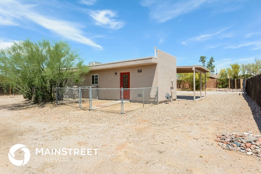 Building Photo - 6314 S Cardinal Ave