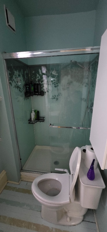 Building Photo - 621 6th St SE