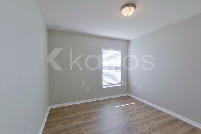 Building Photo - 9137 Aegean Cir