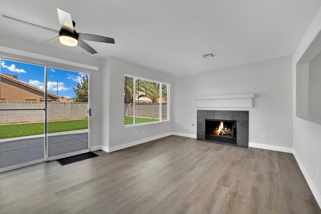 Building Photo - Step into this charming 3-bedroom, 3-bathroom home that has so much to offer!