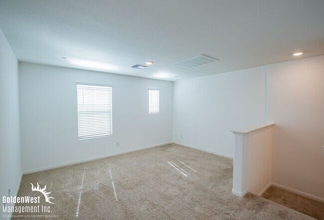 Building Photo - Modern 3Bdm 2Ba Townhome with Community Pool in Southwest Las Vegas.
