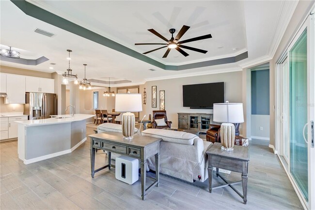 Building Photo - 12584 Wellen Golf St