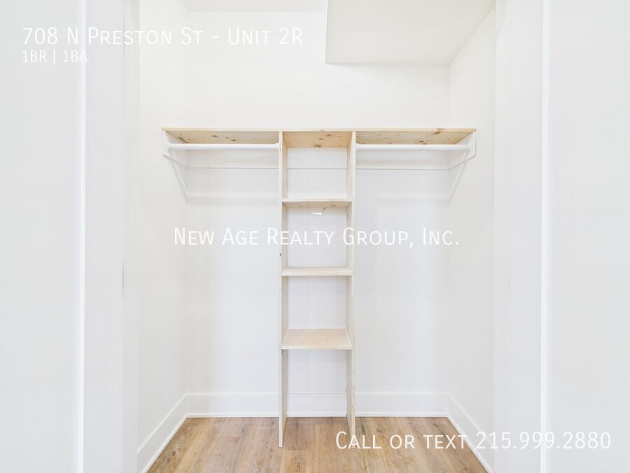 Building Photo - 708 N Preston St