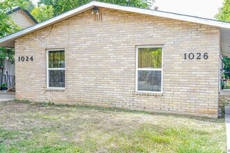 Building Photo - 1026 Edison Dr