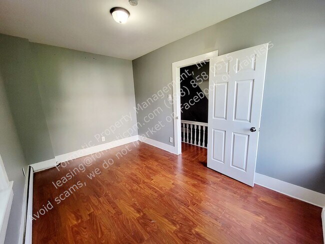 Building Photo - 9 Tobin Ln