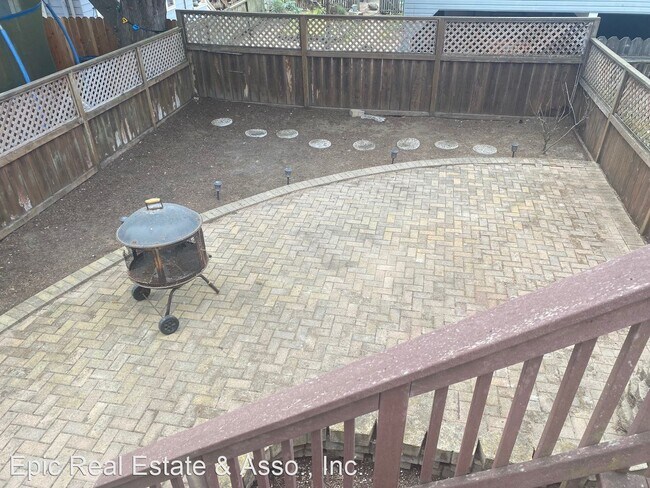 Building Photo - 3 br, 2 bath House - 1617 47th Ave