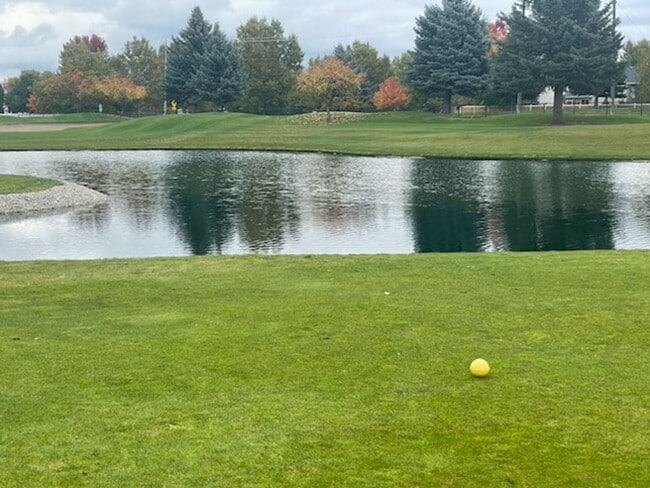 Building Photo - Prairie Falls Golf Course!