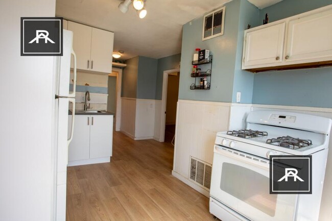 Building Photo - 2 bedroom in Boston MA 02127
