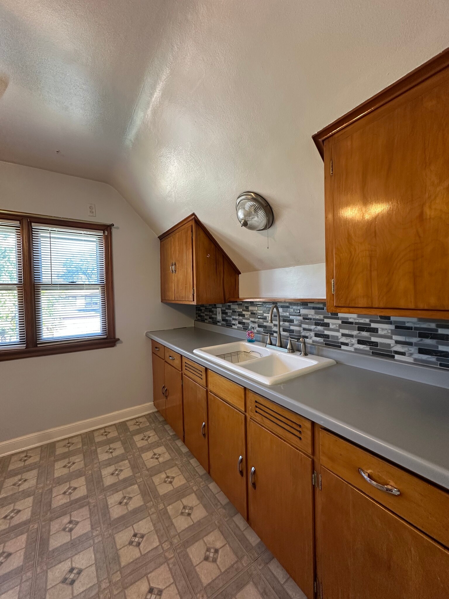 Building Photo - 3208 N 48th St