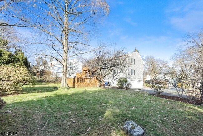 Building Photo - 68 Colgate Ave