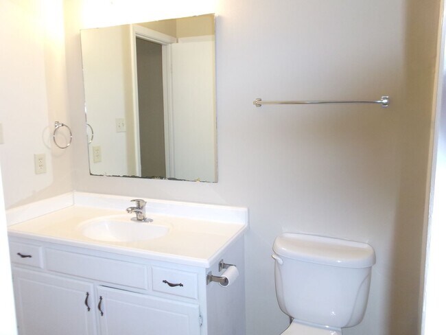 Building Photo - 4024 Maritimes Ct