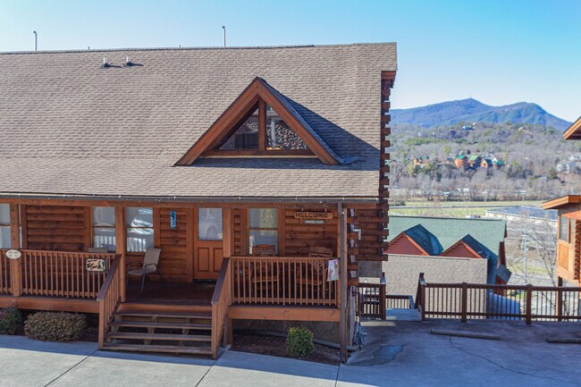 Building Photo - 415 Big Bear Wy