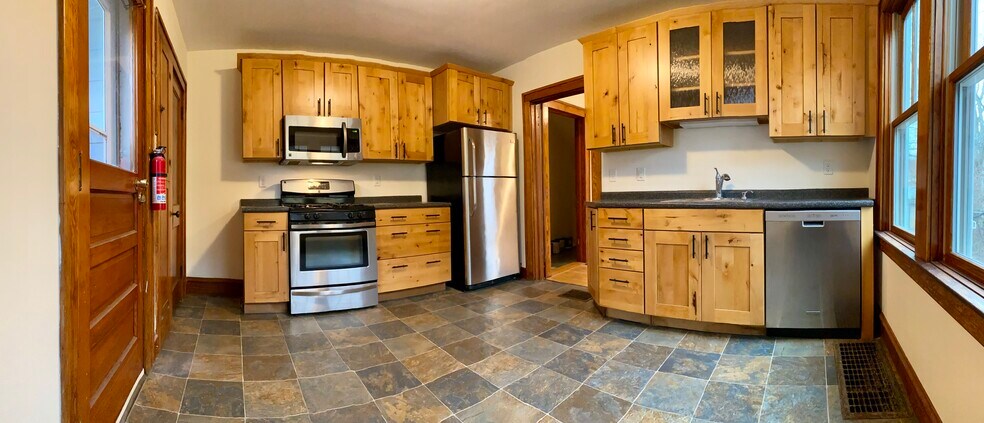 Primary Photo - 55 Blodgett St