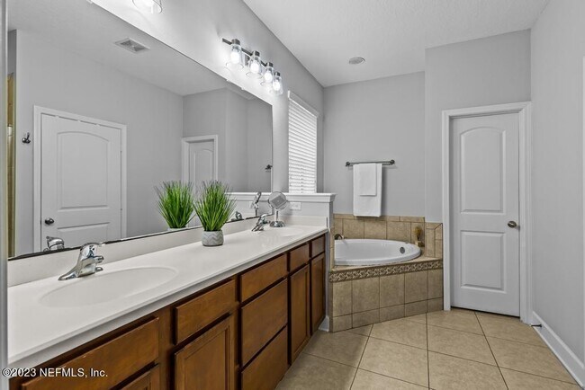 Building Photo - 429 Buckhead Ct