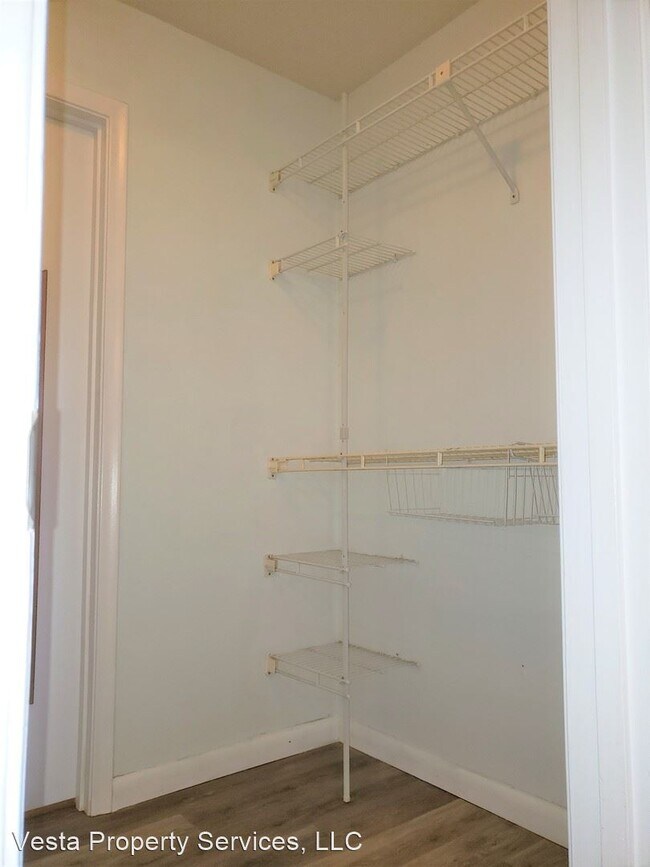 Building Photo - 1 br, 1 bath House - 2826 SW 14th Drive