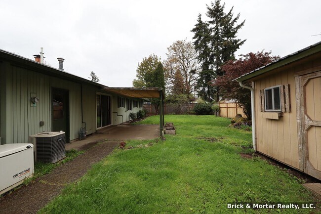Building Photo - 3-Bedroom 1.5-Bathroom house in Stayton, OR