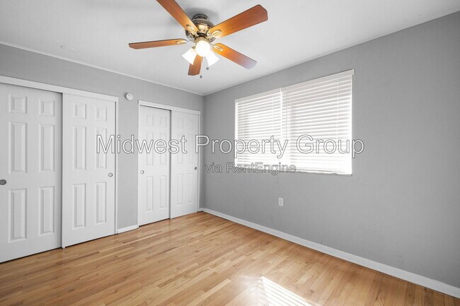 Building Photo - 2507 S Big Bend Blvd