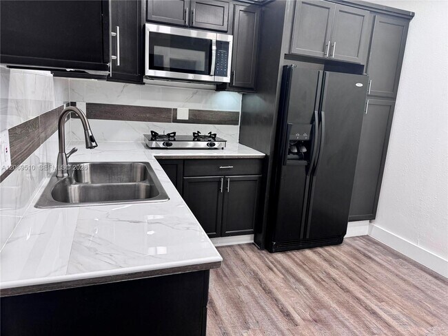 Building Photo - 27450 SW 168th Ave