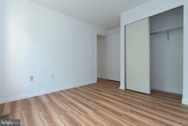 Building Photo - 7929 Capricorn Terrace
