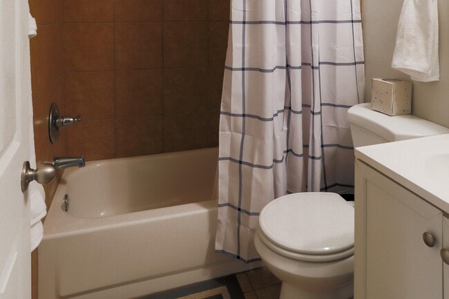 Building Photo - 3153 Lockwood Blvd