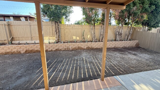 Building Photo - 2 Central Ave