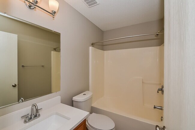 Building Photo - 314 Amhurst Pkwy