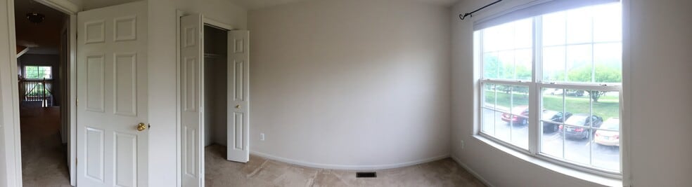 Building Photo - 2787 Barclay Way