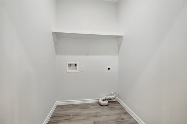 Building Photo - 16884 Kempwood