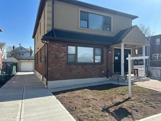 Primary Photo - 111-39 172nd St
