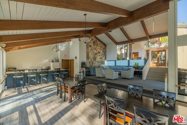 Building Photo - 5011 Showboat Pl